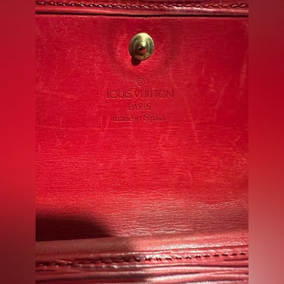 Louis Vuitton red epi long wallet - Picture 2 of 12